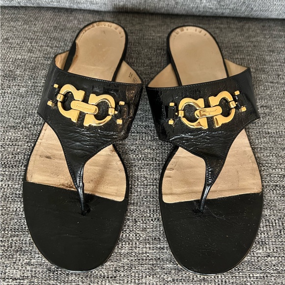 Salvatore Ferragamo black platinum leather sandals - Picture 4 of 11